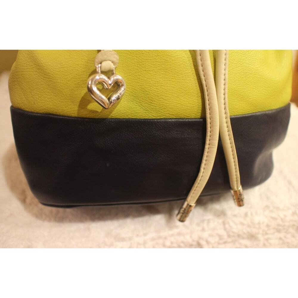 BRIGHTON BRODY DRAWSTRING BUCKET BAG PURSE (pu500 - Picture 4 of 11